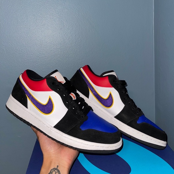 Jordan 1 low ‘Rivals’ (Lakers top 3) - Picture 1 of 9